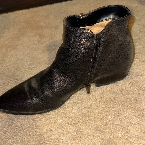 Naturalizer Black Ankle Booties - Picture 4 of 6